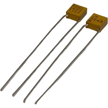 680pF 10% 200V Radial Ceramic Capacitor C052T681K2X5CS Kemet QTY:2