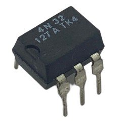 4N32 Integrated Circuit