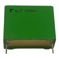 4.7uF 250V Radial Film Capacitor 31.5x24.5x13.5mm